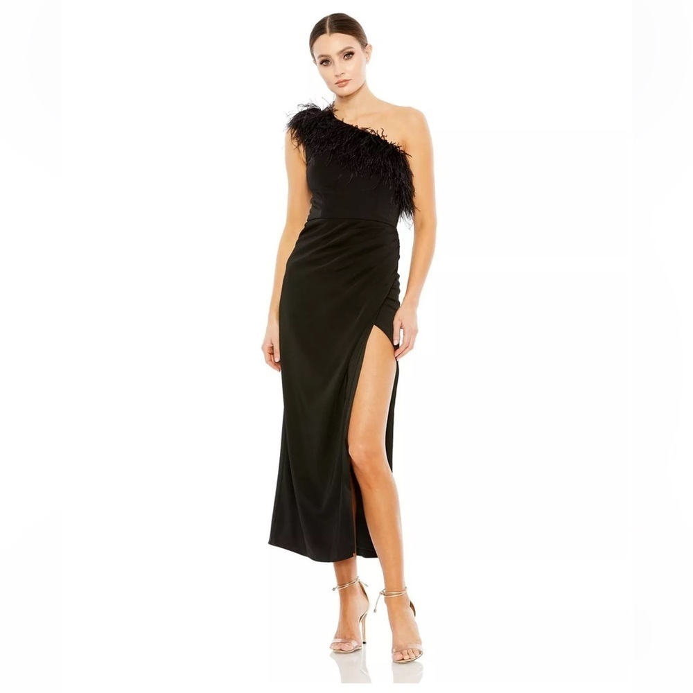 New Mac Duggal Feather size 12 tream one shoulder dress​